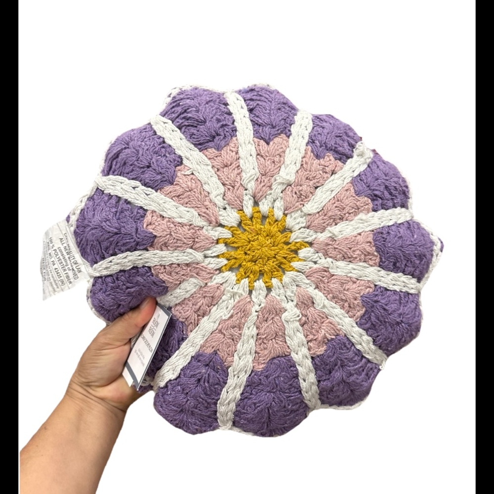 Rum 2 Rum Crochet Flower Pillow New with tags